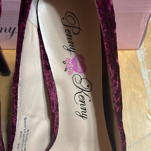 New Penny loves Kenny Opus PF velvet heels - Picture 2 of 8